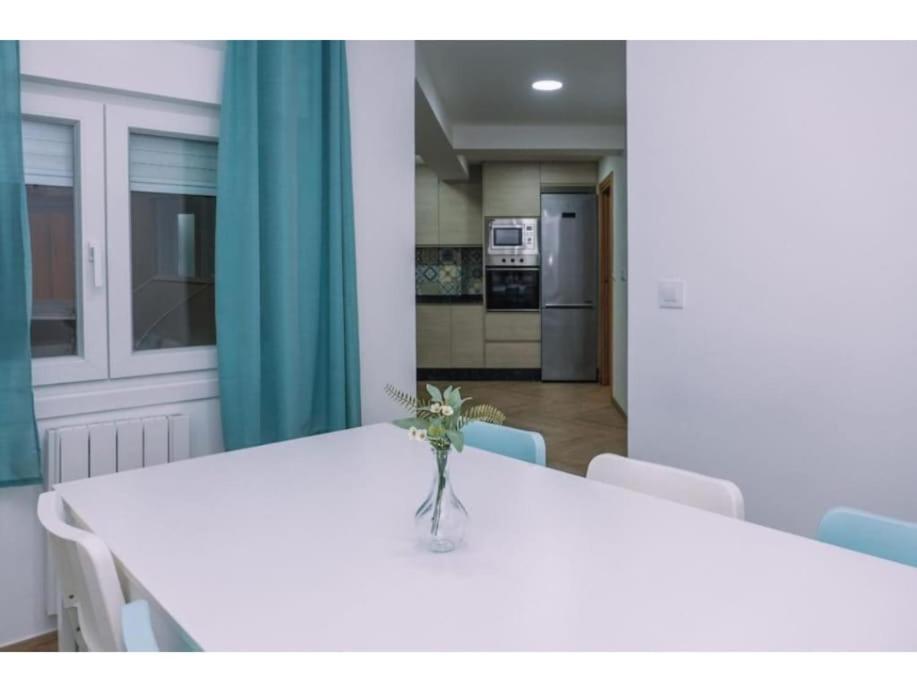 Piso Centrico Y Tranquilo Lägenhet Vigo Exteriör bild